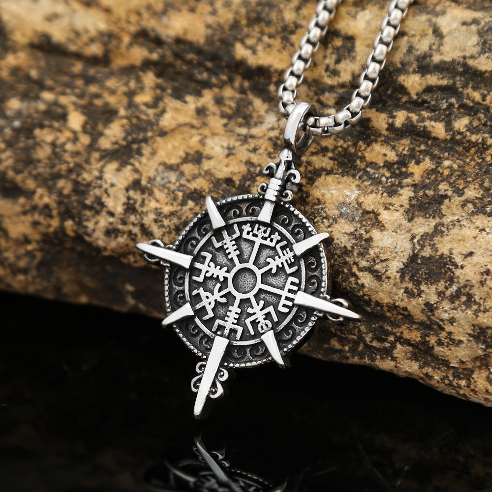 A niche high-end titanium steel men's necklace