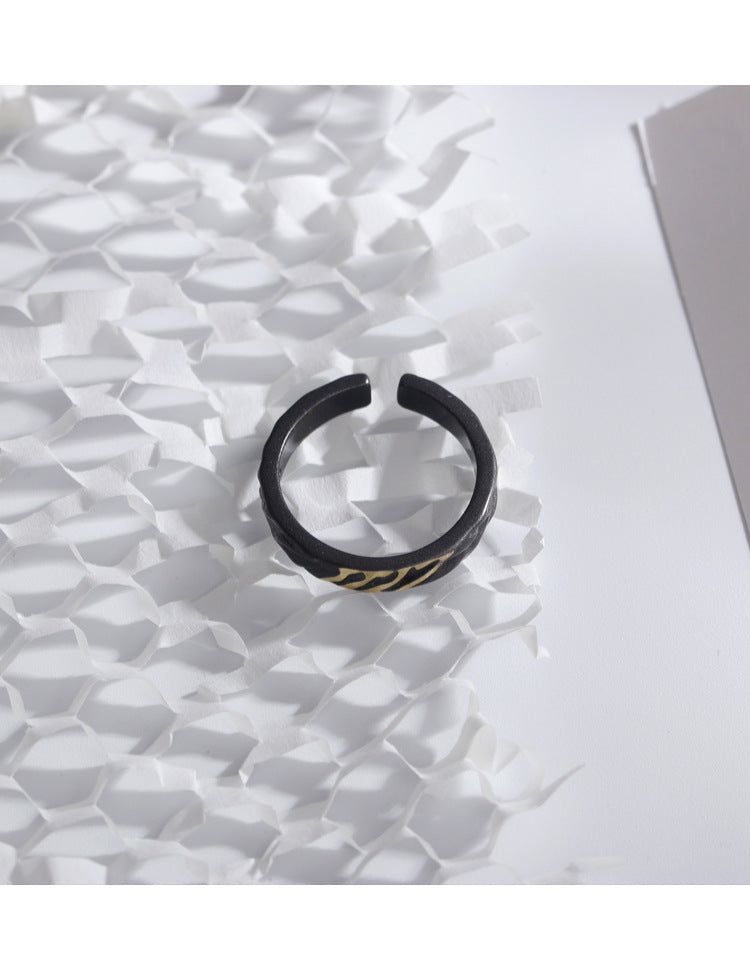Hidden gold ring men's fashionable dark style personalized ring with black gold texture and open mouth men's single ring