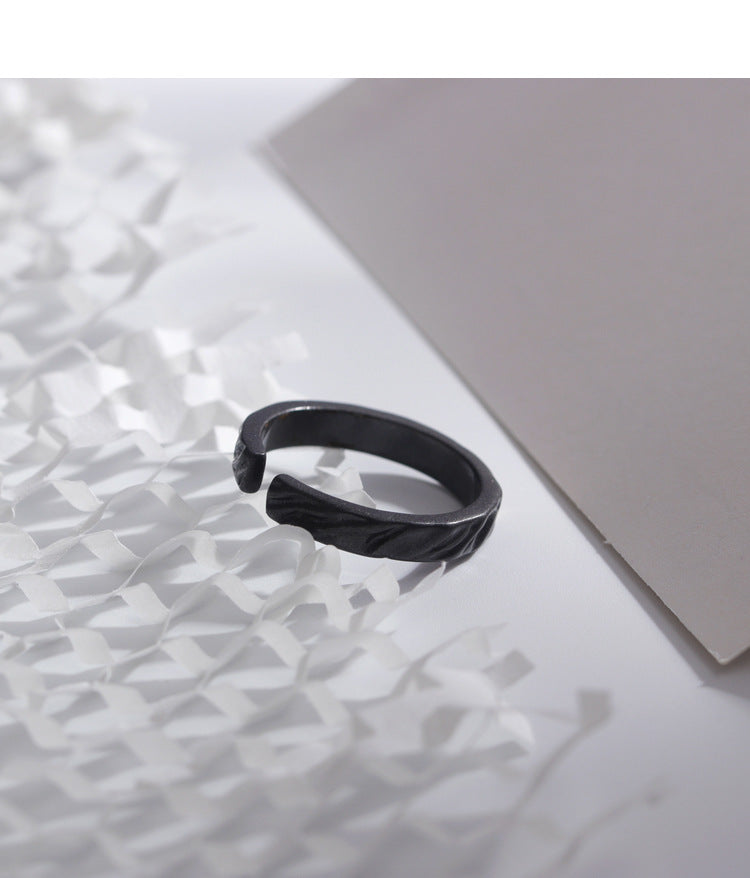 Hidden gold ring men's fashionable dark style personalized ring with black gold texture and open mouth men's single ring
