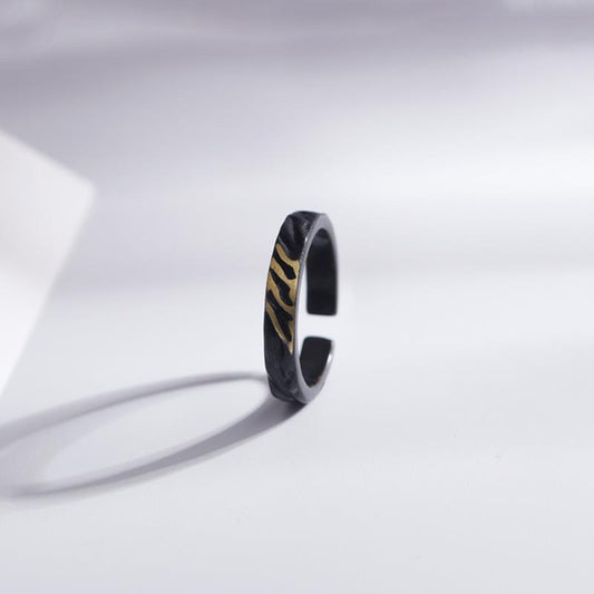 Noctforn Hidden gold ring